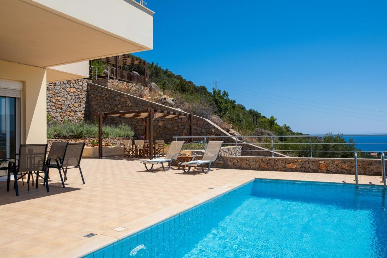 Villa Poppy Vathí 外观 照片